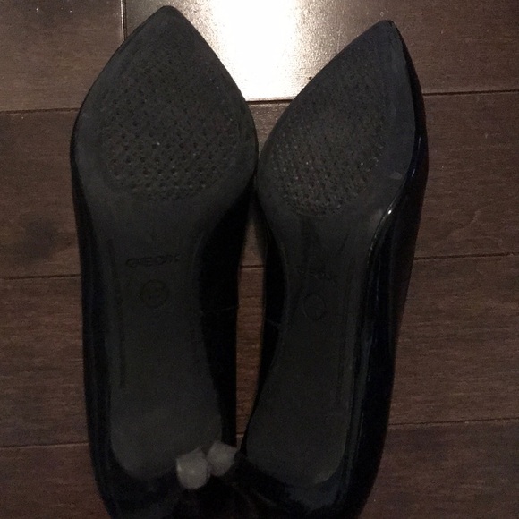 Geox pumps sz 38 or 8 - Picture 3 of 4